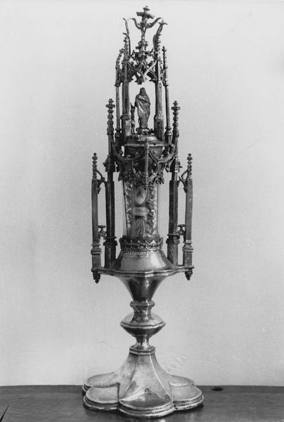 reliquaire dit de Saint-Hubert, vue générale - © Ministère de la Culture (France), Médiathèque du patrimoine et de la photographie (objets mobiliers), tous droits réservés