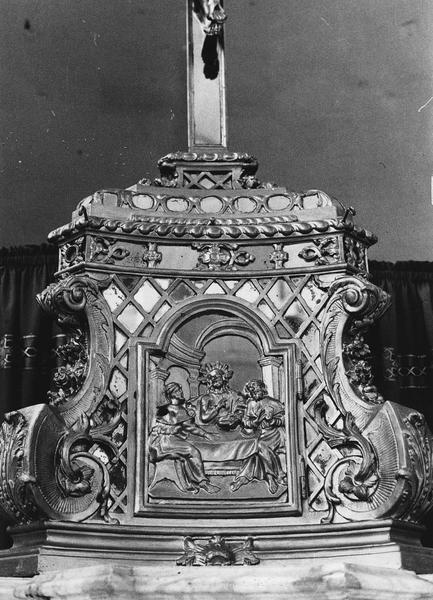 autel, tabernacle, croix d'autel (maître-autel) style Louis XVI, vue générale - © Ministère de la Culture (France), Médiathèque du patrimoine et de la photographie (objets mobiliers), tous droits réservés