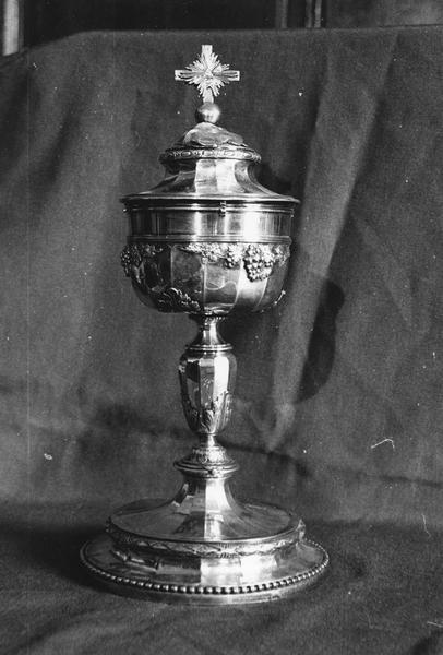ciboire, vue générale - © Ministère de la Culture (France), Médiathèque du patrimoine et de la photographie (objets mobiliers), tous droits réservés