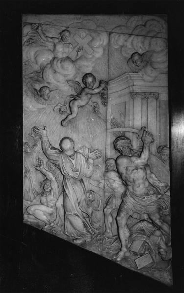 bas-relief : Scènes de la prise de l'abbaye de saint Amand par les normands, vue générale