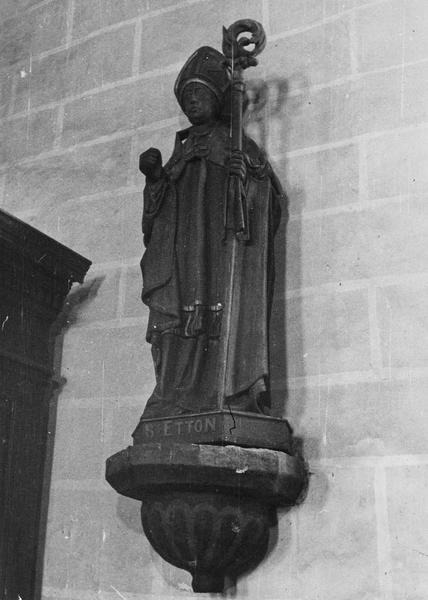 statue : Saint Etton, vue générale - © Ministère de la Culture (France), Médiathèque du patrimoine et de la photographie (objets mobiliers), tous droits réservés