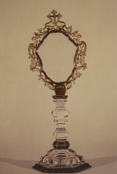 baiser de paix, vue générale - © Ministère de la Culture (France), Médiathèque du patrimoine et de la photographie (objets mobiliers), tous droits réservés