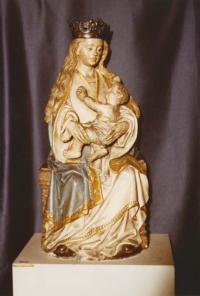 statue : Vierge à l'Enfant assise, vue générale - © Ministère de la Culture (France), Médiathèque du patrimoine et de la photographie (objets mobiliers), tous droits réservés