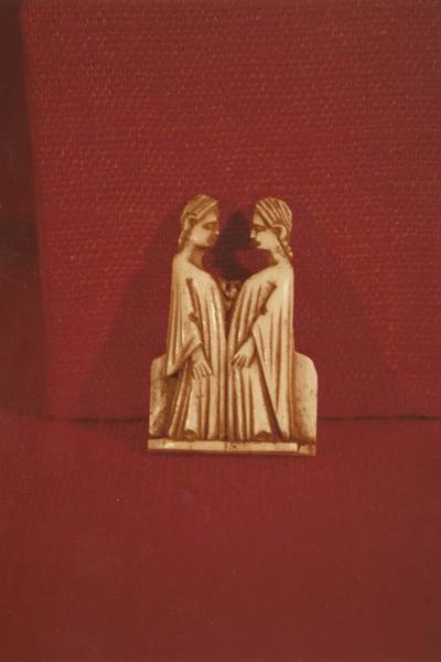 bas-relief : Visitation (la), vue générale - © Ministère de la Culture (France), Médiathèque du patrimoine et de la photographie (objets mobiliers), tous droits réservés