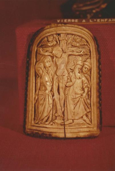 baiser de paix : Crucifixion (la), vue générale - © Ministère de la Culture (France), Médiathèque du patrimoine et de la photographie (objets mobiliers), tous droits réservés