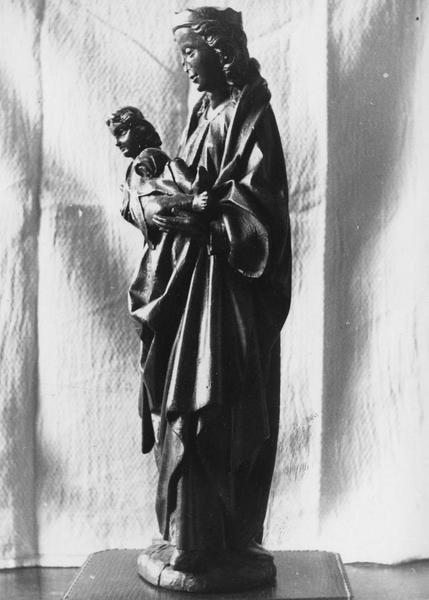 statue : Vierge à l'Enfant, vue générale - © Ministère de la Culture (France), Médiathèque du patrimoine et de la photographie (objets mobiliers), tous droits réservés