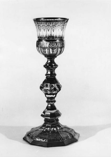 calice (n° 2), vue générale - © Ministère de la Culture (France), Médiathèque du patrimoine et de la photographie (objets mobiliers), tous droits réservés