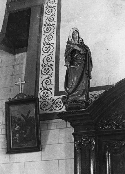 calvaire, vue générale de la statue de la Vierge
