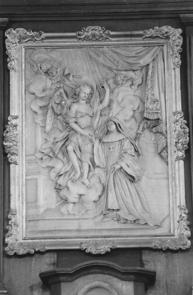 bas-relief : Sainte Rictrude en extase (fondatrice de l'abbaye de Marchiennes), vue générale - © Ministère de la Culture (France), Médiathèque  du patrimoine et de la photographie (objets mobiliers), tous droits réservés