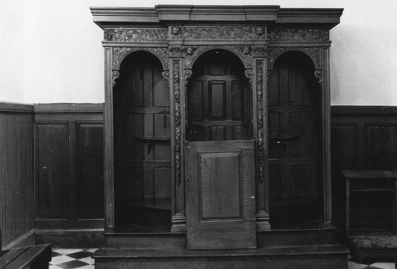 confessionnal, vue générale - © Ministère de la Culture (France), Médiathèque du patrimoine et de la photographie (objets mobiliers), tous droits réservés