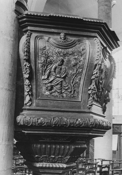 chaire à prêcher, vue générale de la cuve