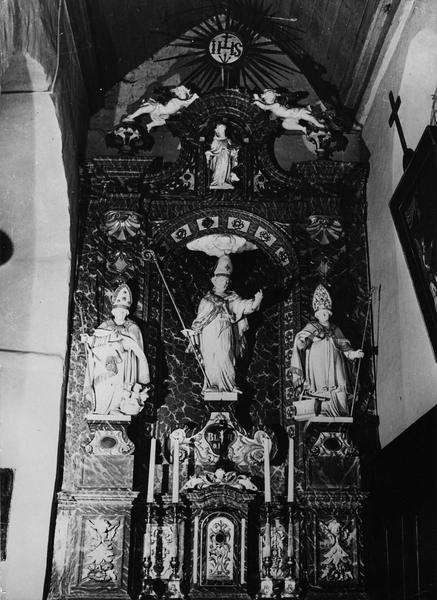 autel, tabernacle, retable, statues (3), vue générale