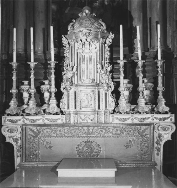 autel, tabernacle (maître-autel)