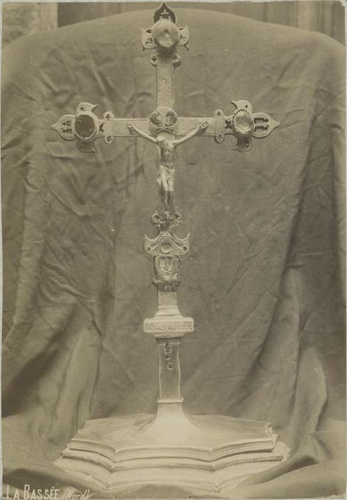 croix d'autel