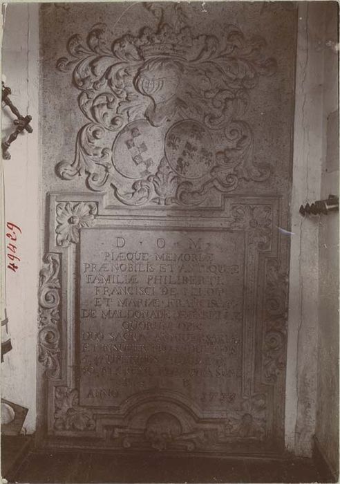dalle funéraire de François de Milot et de Marie Françoise de Maldonade de Bérelles