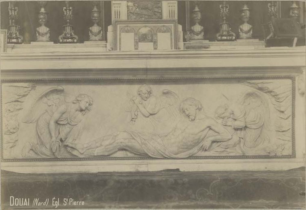 2 bas-reliefs : la Vierge au tombeau, la Mise au tombeau - © Ministère de la Culture (France), Médiathèque du patrimoine et de la photographie, diffusion GrandPalaisRmn Photo