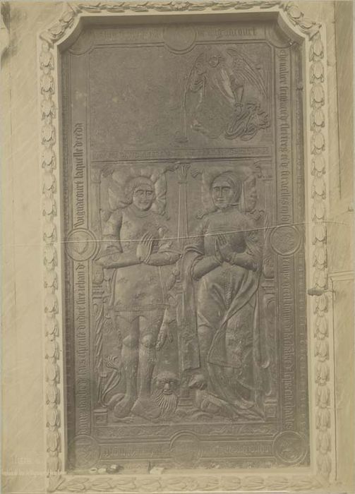 dalle funéraire de Jean de Wignacourt, seigneur de Flêtre et de Barbe de Sars sa femme