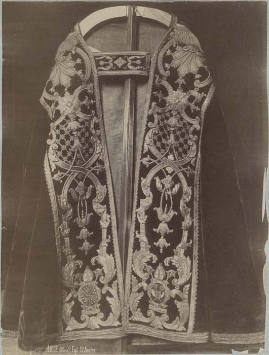 chasuble (ornement complet)