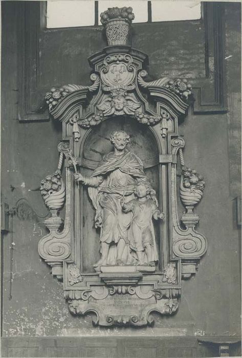 monument de Joseph Vraux, maître de l'hôpital comtesse - © Ministère de la Culture (France), Médiathèque du patrimoine et de la photographie, diffusion GrandPalaisRmn Photo