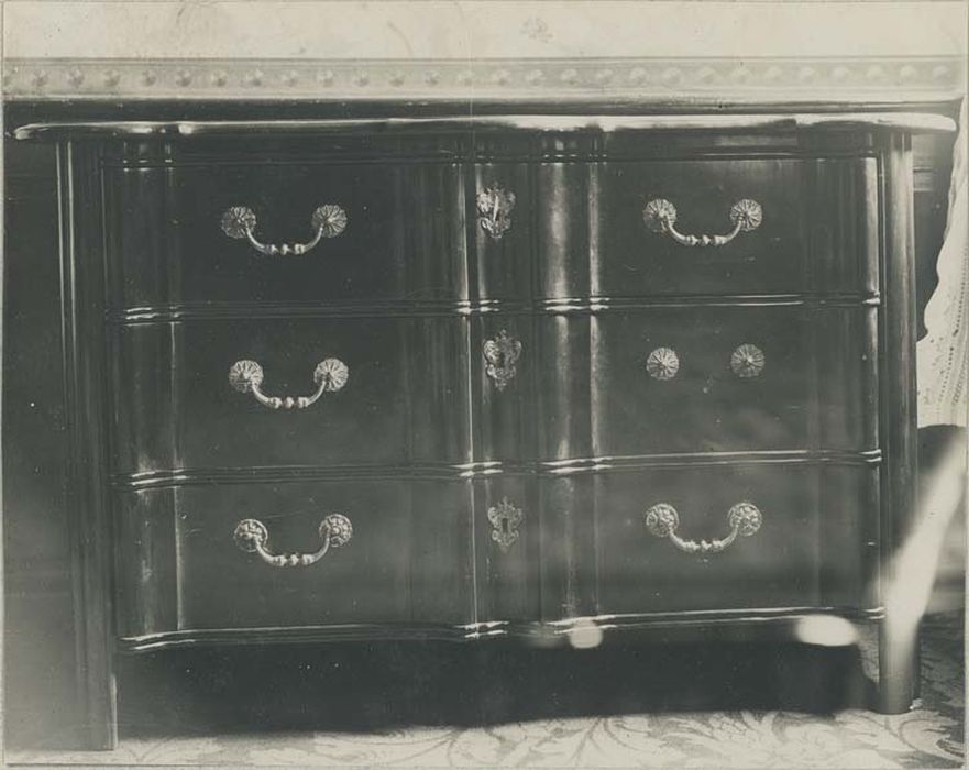 commode - © Ministère de la Culture (France), Médiathèque du patrimoine et de la photographie, diffusion GrandPalaisRmn Photo