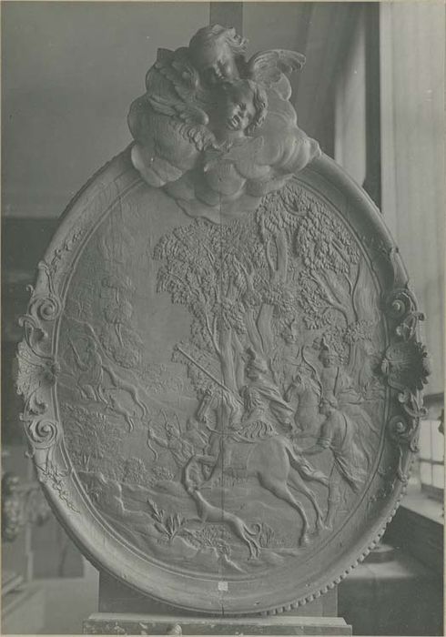 2 bas-reliefs : Saint pierre recevant les clefs, saint Gilles et la biche faisant connaître sa retraite - © Ministère de la Culture (France), Médiathèque du patrimoine et de la photographie, diffusion GrandPalaisRmn Photo