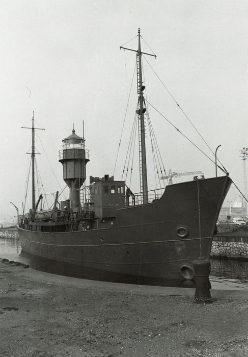 bateau de signalisation : bateau-feu dit le Dyck, ex Sandettie II, ex Havre II