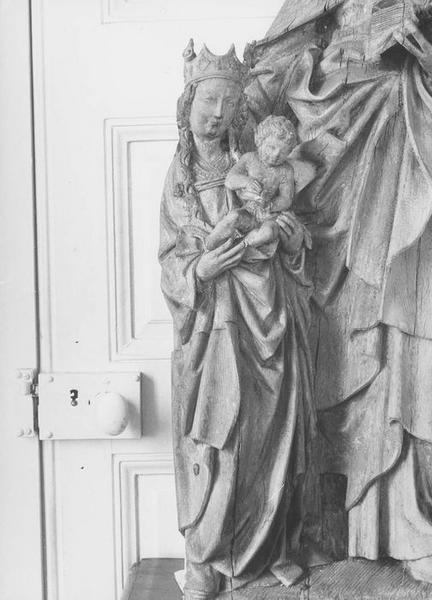 groupe sculpté : Sainte Anne, Vierge (la), enfant Jésus (l'), vue partielle