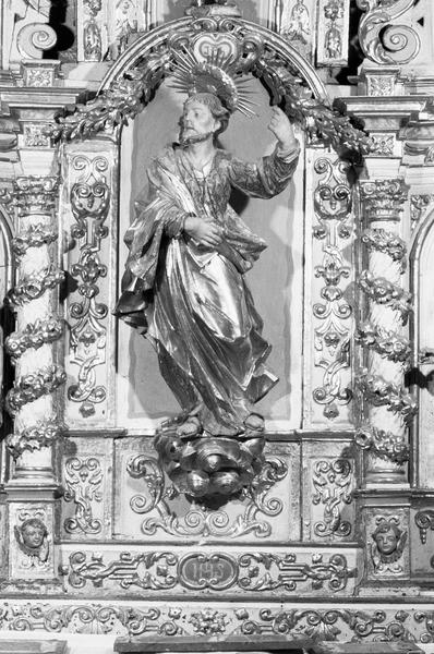 Retable de saint Joseph : statue de saint Joseph, au centre