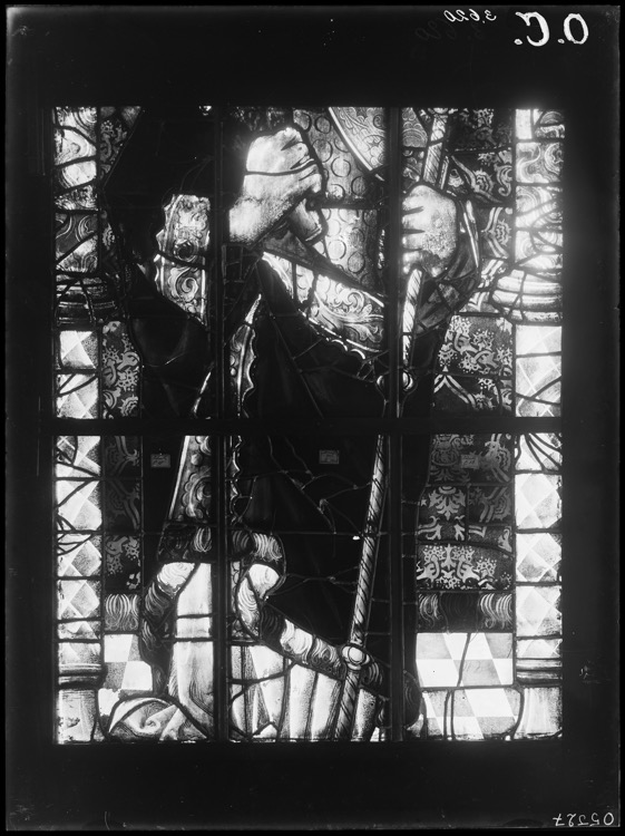 Vitraux du bras nord du transept, côté est, fenêtre nord [Baie 209]