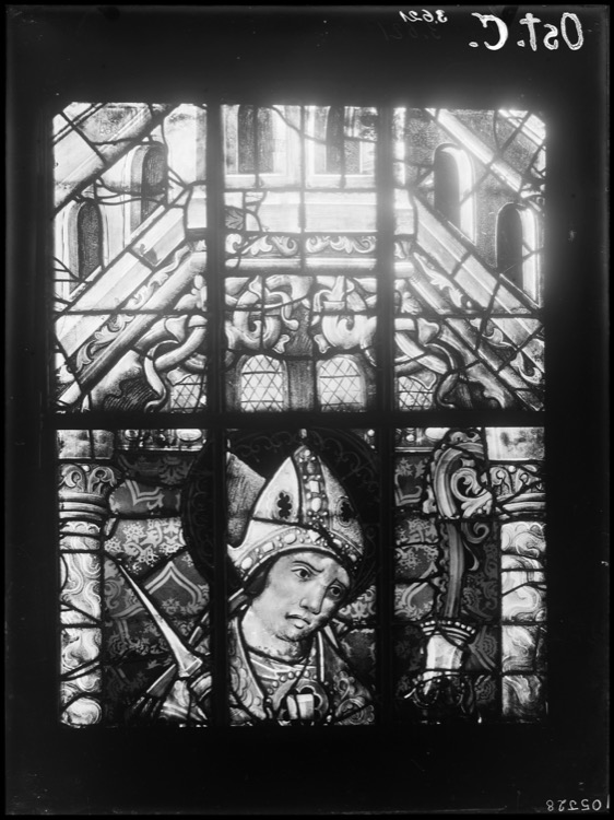 Vitraux du bras nord du transept, côté est, fenêtre nord [Baie 209]