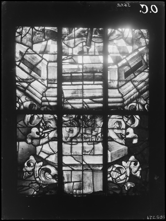 Vitraux du bras nord du transept, côté est, fenêtre nord [Baie 209]
