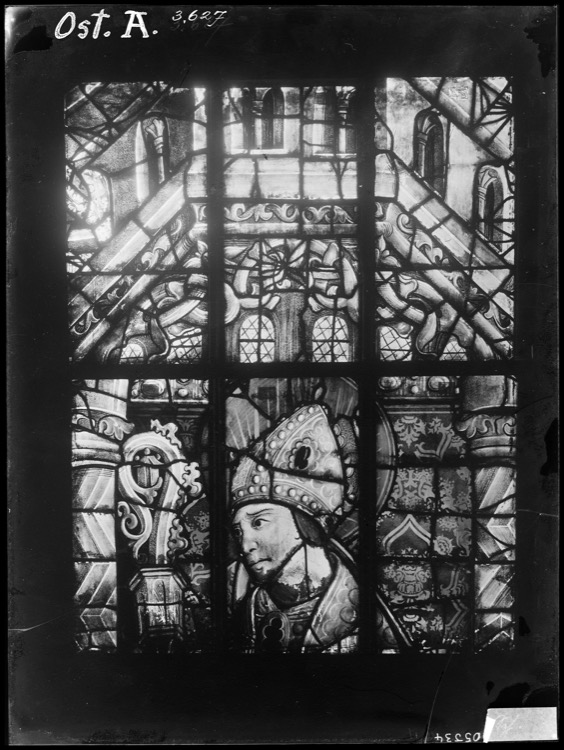 Vitraux du bras nord du transept, côté est, fenêtre nord [Baie 209]