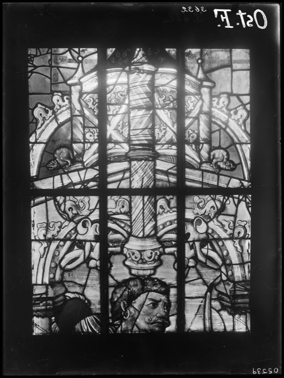 Vitraux du bras nord du transept, côté est, fenêtre sud [Baie 207]