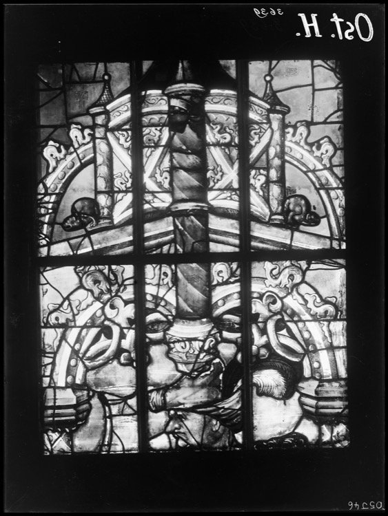 Vitraux du bras nord du transept, côté est, fenêtre sud [Baie 207]