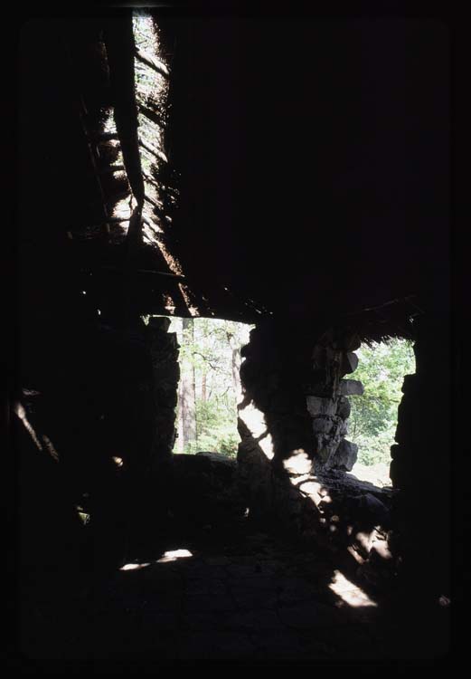 Cabane de Rousseau : intérieur