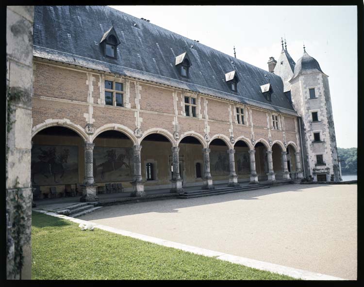 Façade nord sur cour