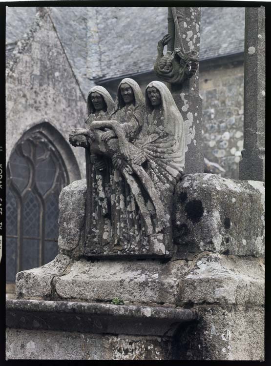 Pietà au pied du calvaire