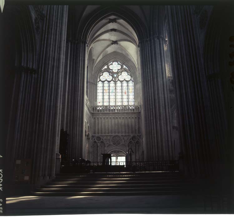 Vue intérieure du transept sud