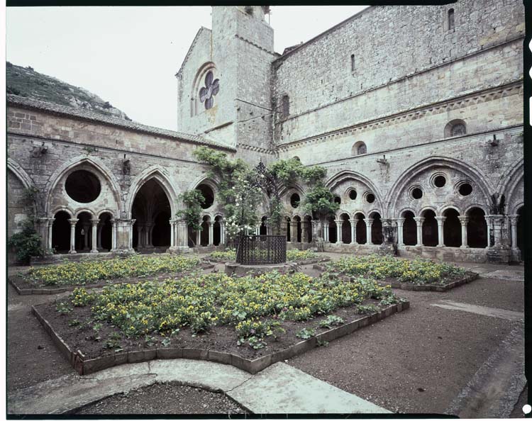 Cloître