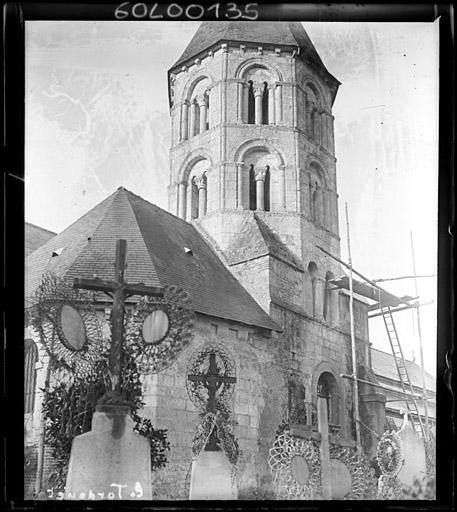 Abside et transept, côté nord-est