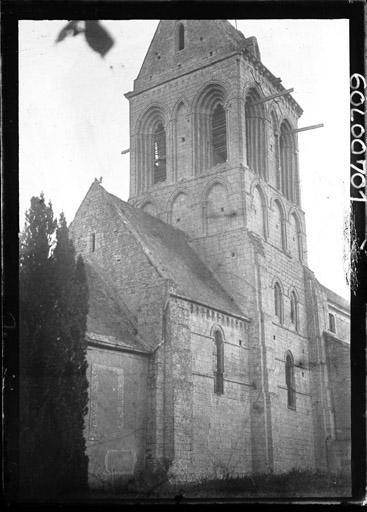 Abside et clocher, côté nord-est