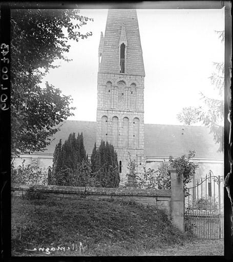 Façade latérale et clocher