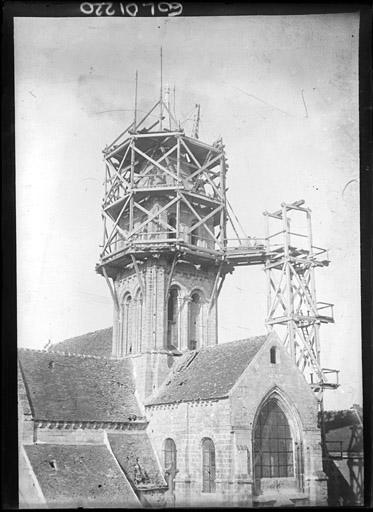 Angle sud-est : Clocher échafaudé