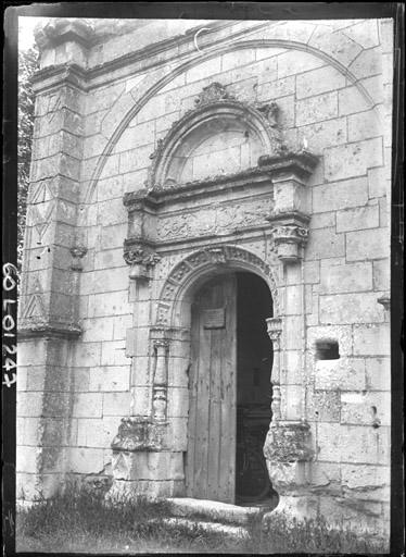 Porte d'entrée, côté sud