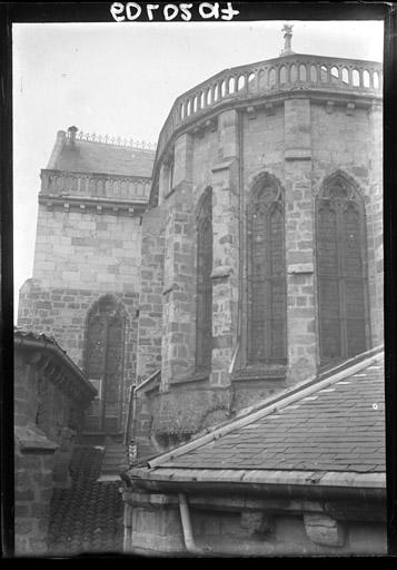 Abside et transept sud, côté est