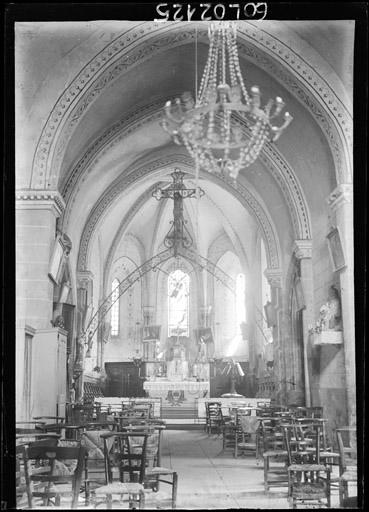 Vue intérieure de la nef vers le choeur - © Ministère de la Culture (France), Médiathèque du patrimoine et de la photographie, diffusion RMN-GP