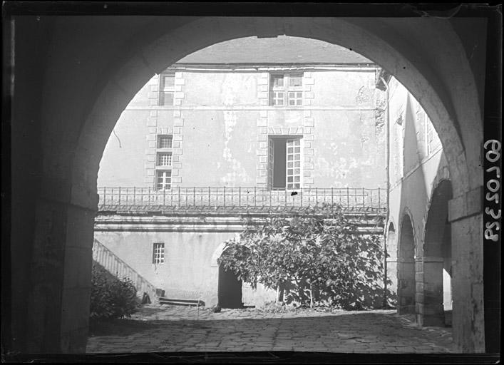 Cour intérieure : Façade