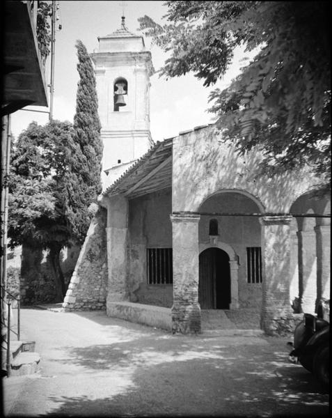 Porche et clocher, côté sud