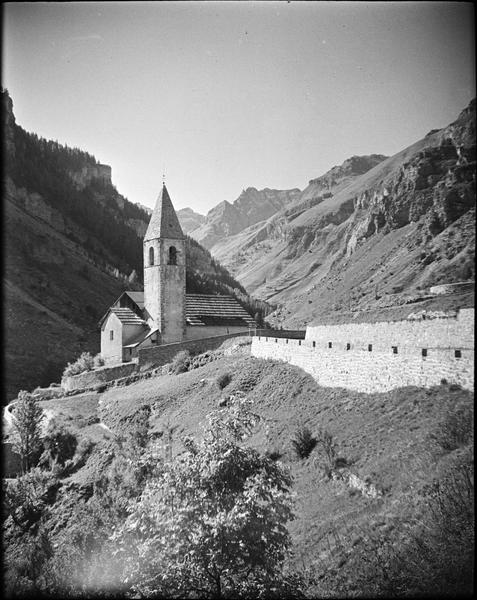 Ensemble nord-est et clocher