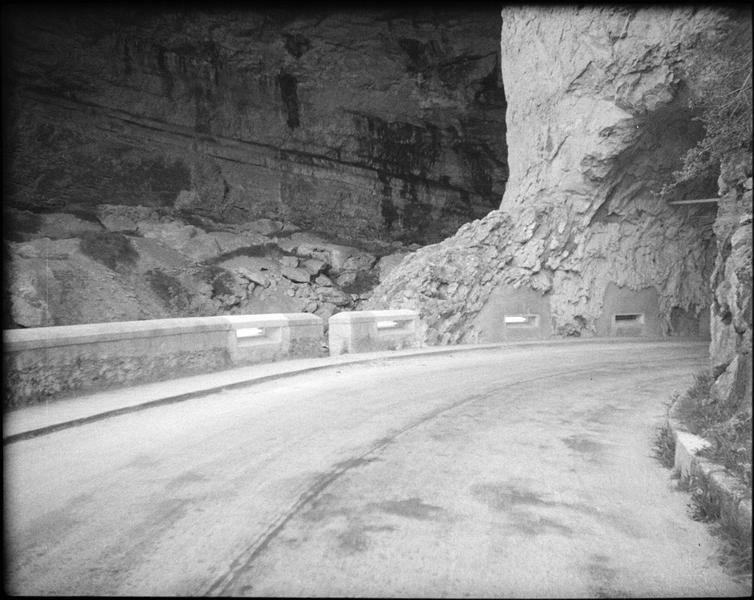 Entrée de la grotte, côté sud